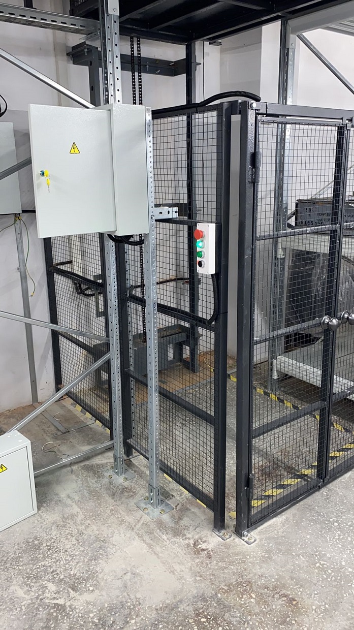 Мачтовый цепной подъемник, 300 кг в Екатеринбурге